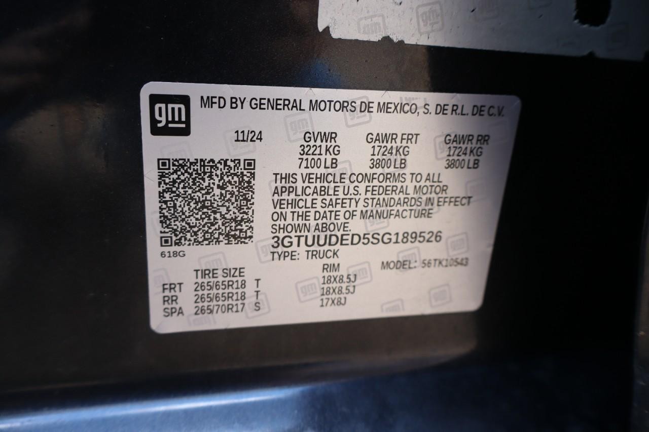 GMC Sierra 1500 Vehicle Full-screen Gallery Image 37