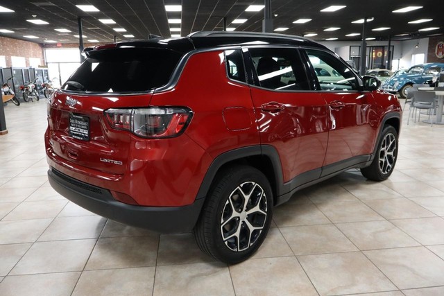 Jeep Compass Vehicle Full-screen Gallery Image 5