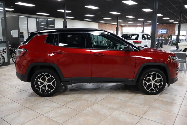Jeep Compass Vehicle Full-screen Gallery Image 6