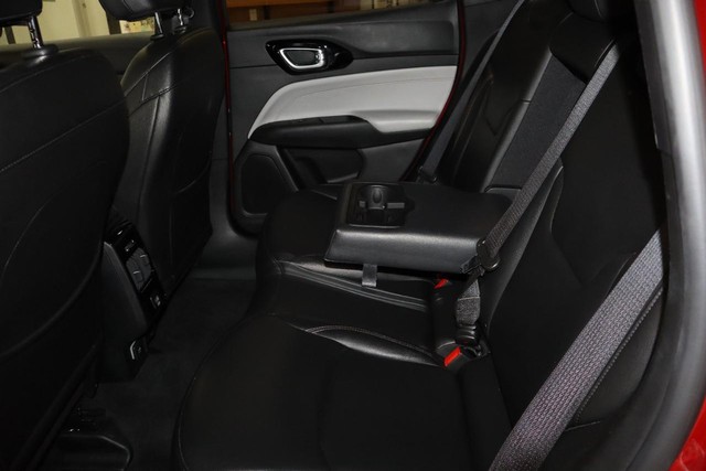 Jeep Compass Vehicle Full-screen Gallery Image 22