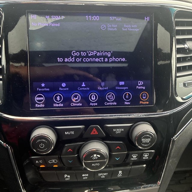 Jeep Grand Cherokee Vehicle Full-screen Gallery Image 15
