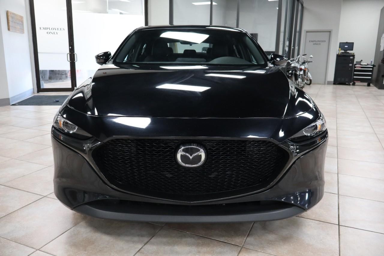 Mazda Mazda3 Hatchback Vehicle Full-screen Gallery Image 9