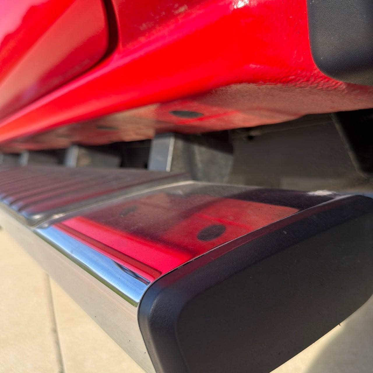 Chevrolet Silverado 2500HD Vehicle Full-screen Gallery Image 8