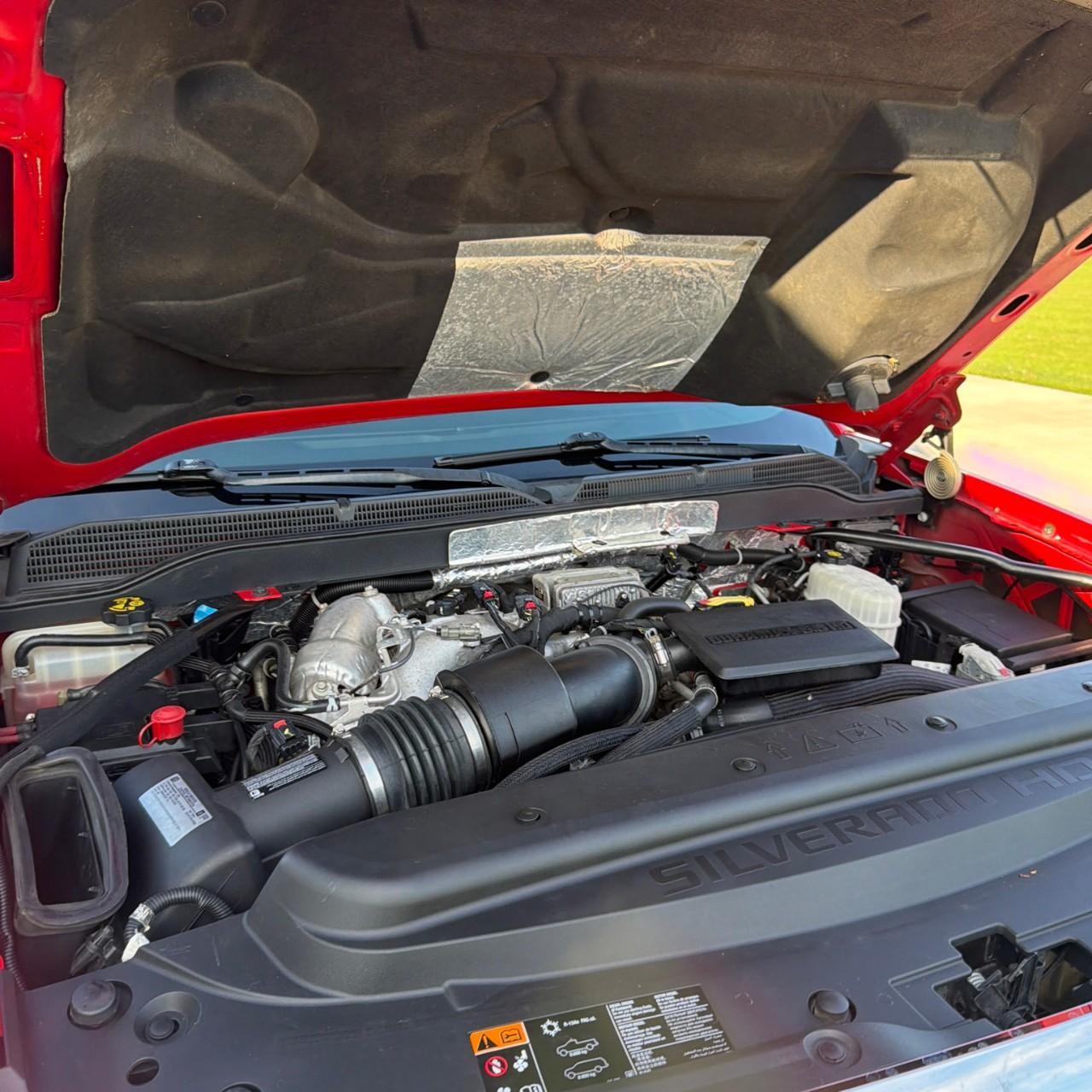 Chevrolet Silverado 2500HD Vehicle Full-screen Gallery Image 20