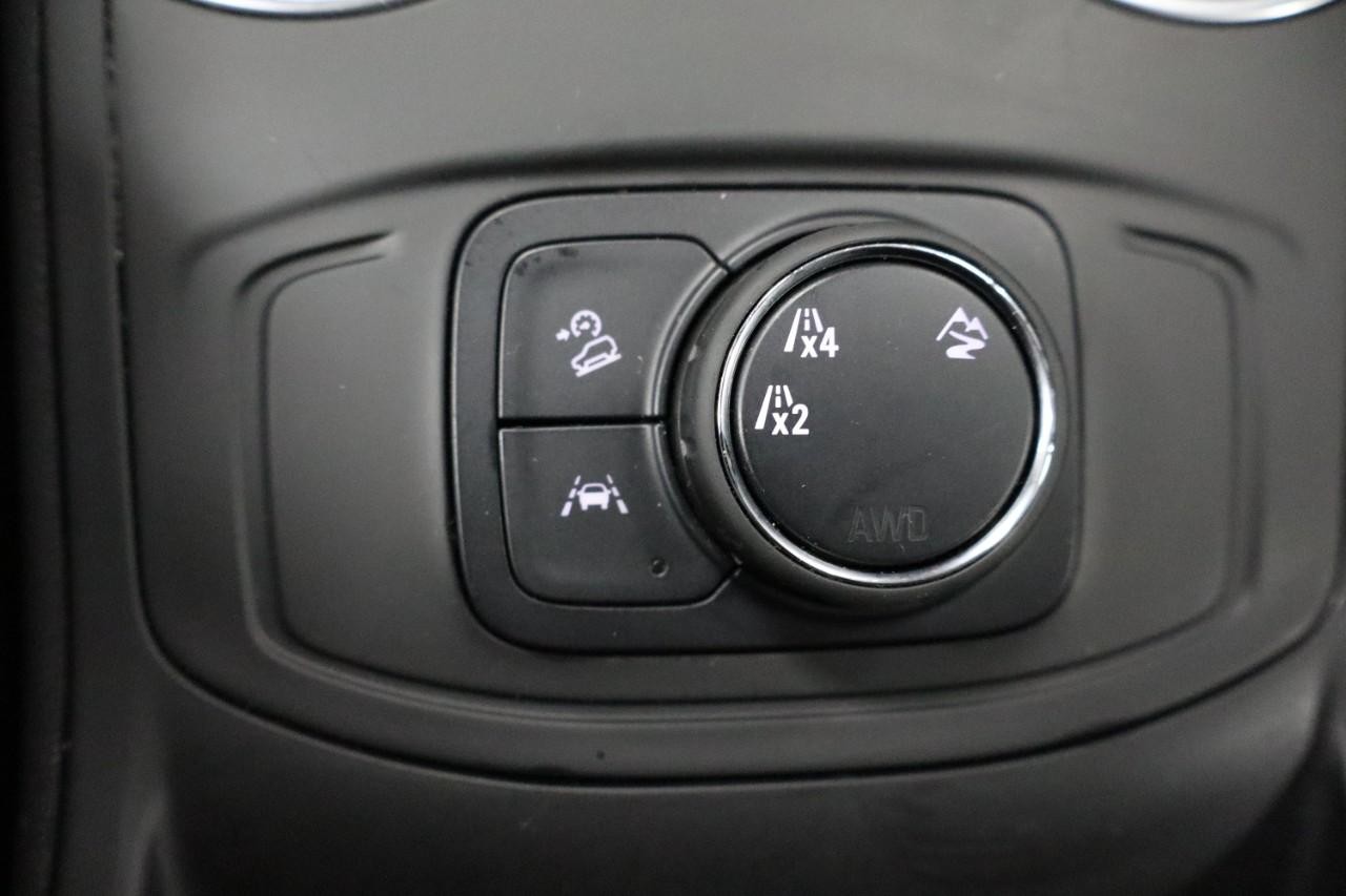 GMC Terrain Vehicle Full-screen Gallery Image 20