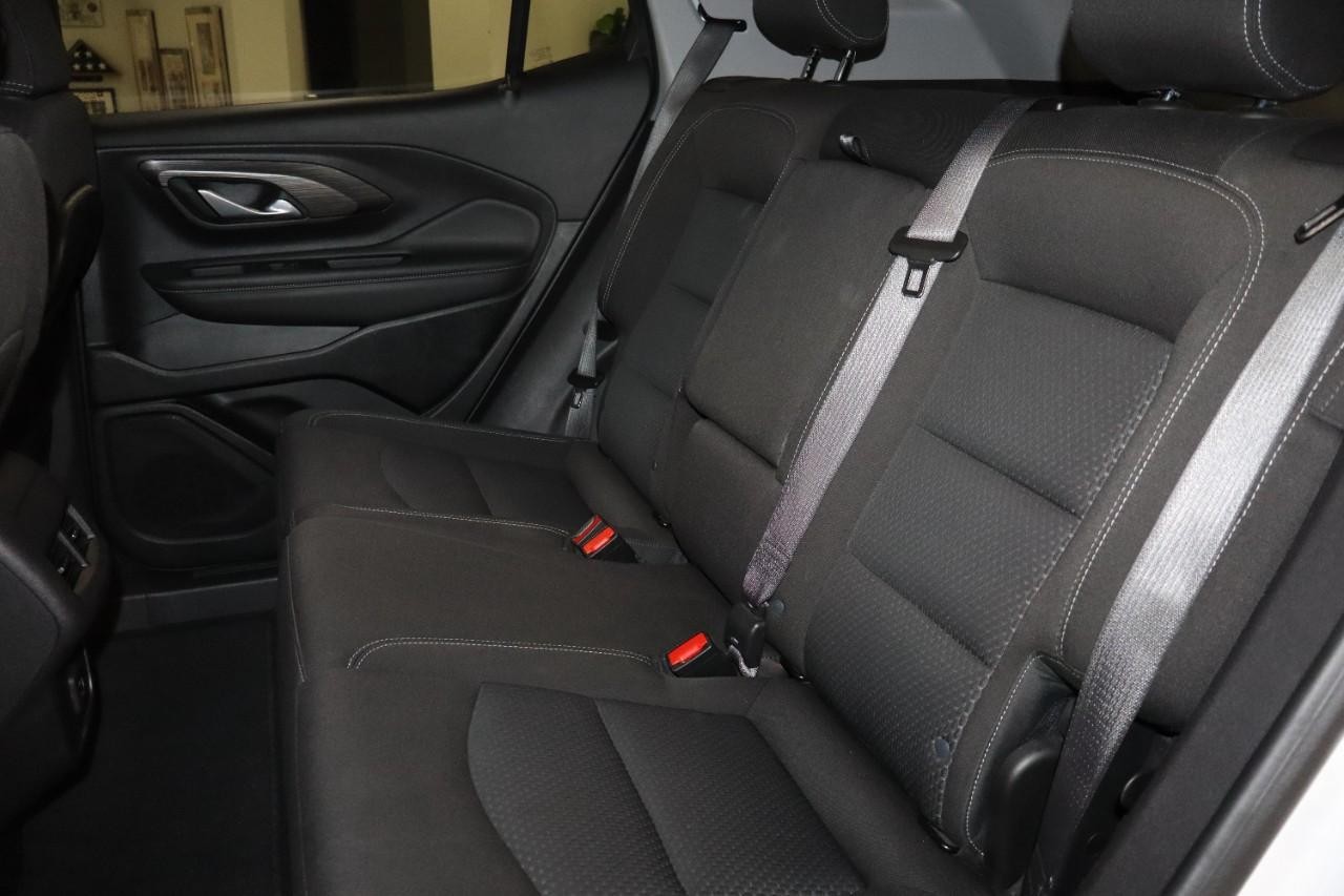 GMC Terrain Vehicle Full-screen Gallery Image 22