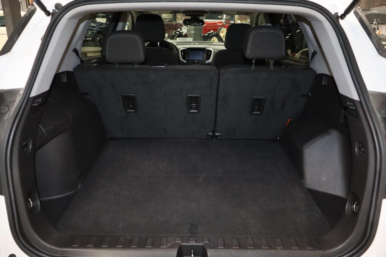 GMC Terrain Vehicle Full-screen Gallery Image 25