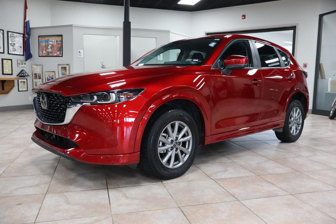 Mazda CX-5 Vehicle Full-screen Gallery Image 2