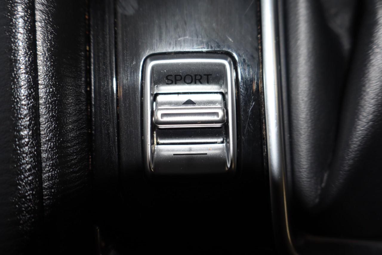 Mazda CX-5 Vehicle Full-screen Gallery Image 21