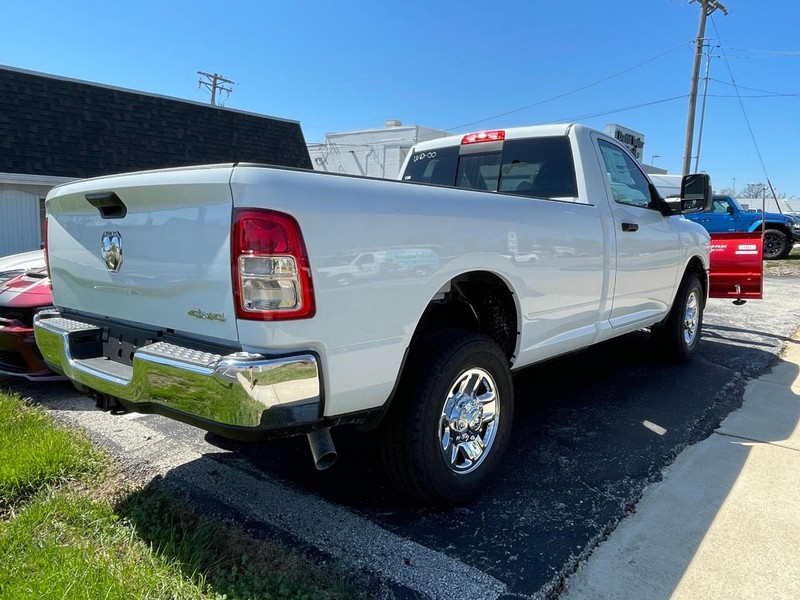 Ram 3500 Vehicle Image 03