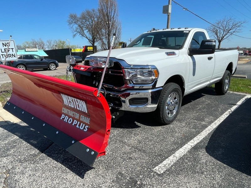 Ram 3500 Vehicle Image 08