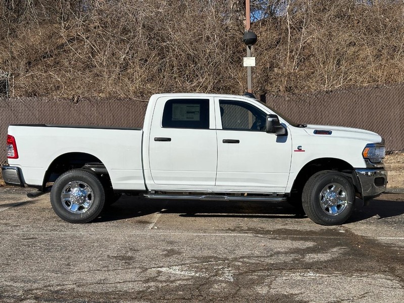 Ram 2500 Vehicle Image 02