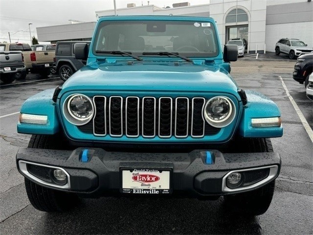 Jeep Wrangler 4xe Vehicle Image 09