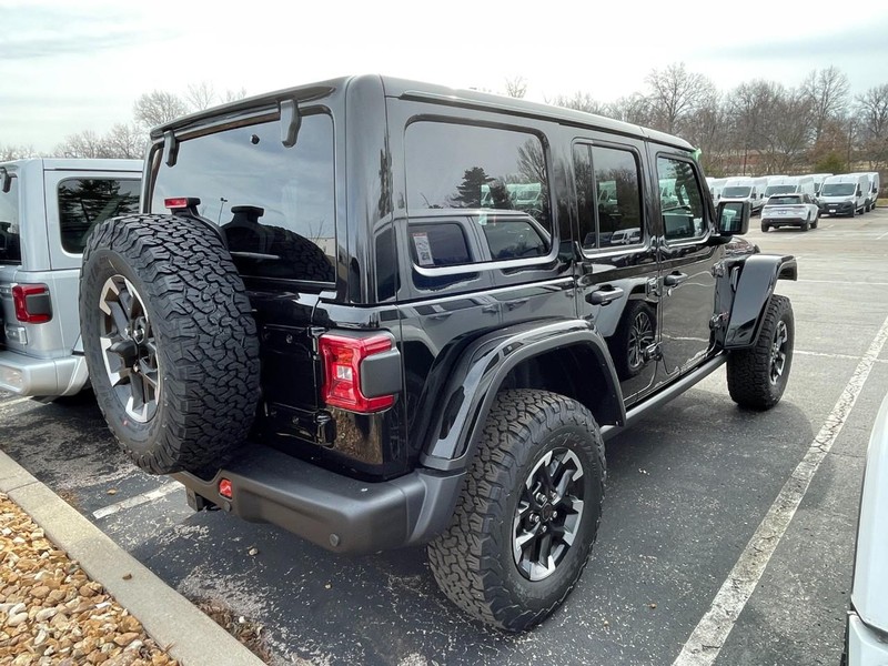 Jeep Wrangler Vehicle Image 03