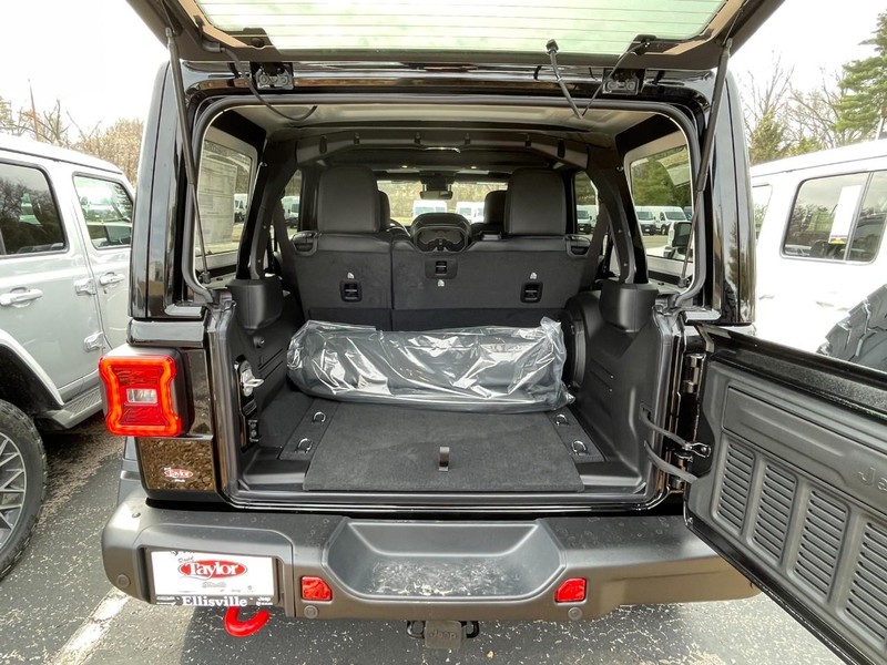 Jeep Wrangler Vehicle Image 15