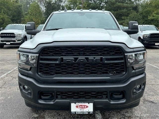 Ram 3500 Chassis Cab Vehicle Image 09