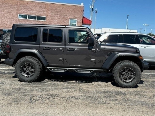 Jeep Wrangler Vehicle Image 02