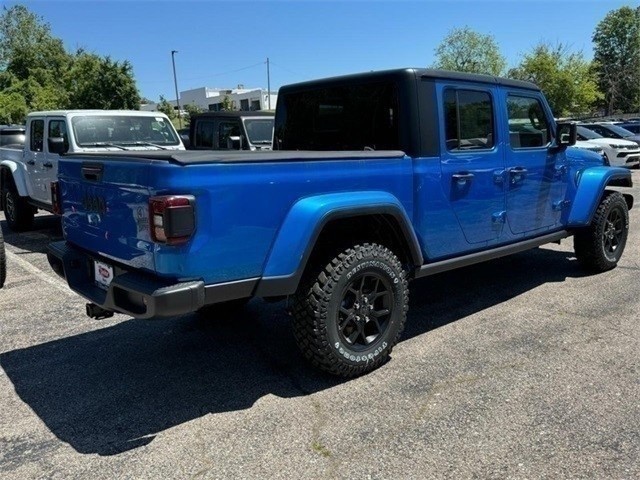 Jeep Gladiator Vehicle Image 03