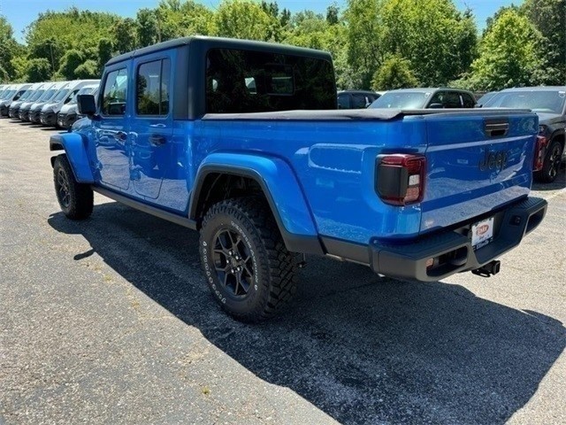 Jeep Gladiator Vehicle Image 04