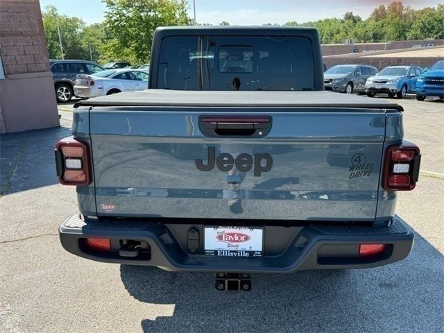 Jeep Gladiator Vehicle Image 15