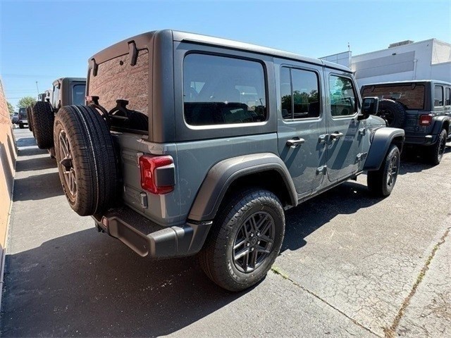 Jeep Wrangler Vehicle Image 03