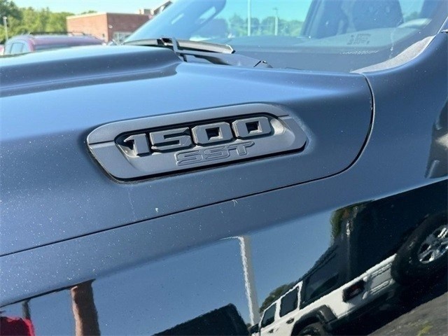 Ram 1500 Vehicle Image 11