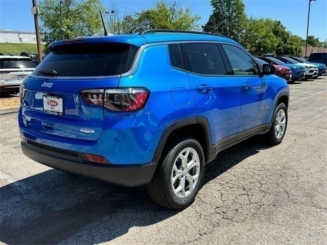 Jeep Compass Vehicle Image 03