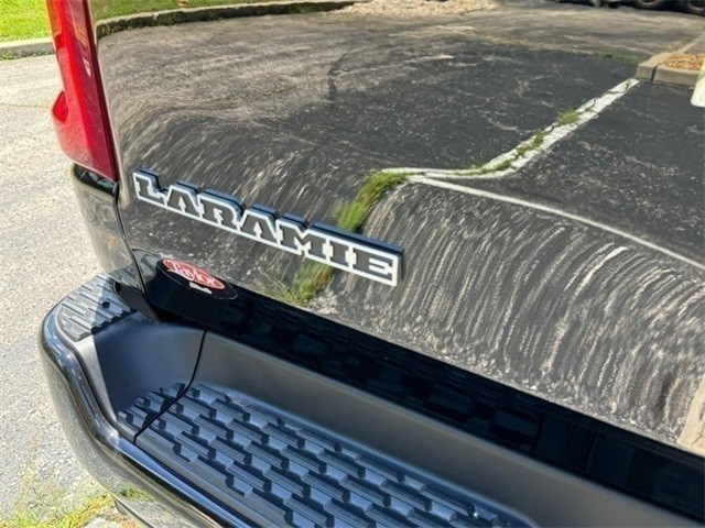 Ram 1500 Vehicle Image 12