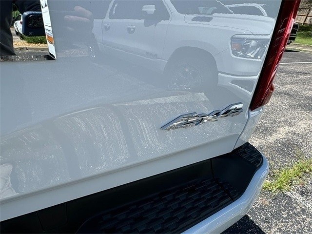 Ram 1500 Vehicle Image 13