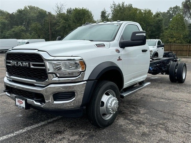 Ram 5500 Chassis Cab Vehicle Image 08