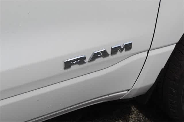 Ram 1500 Vehicle Image 15