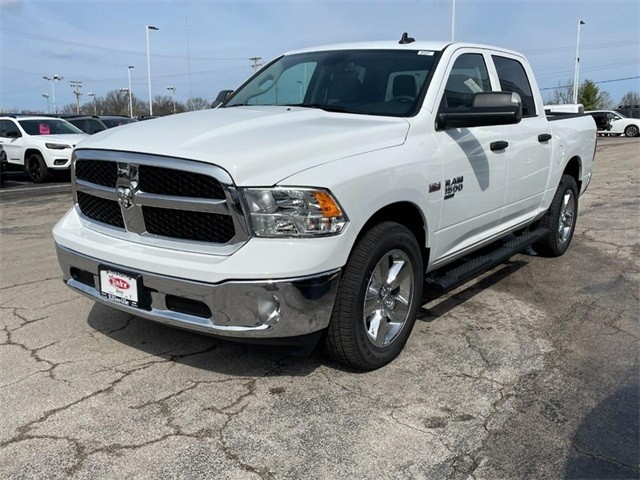 Ram 1500 Classic Vehicle Image 11