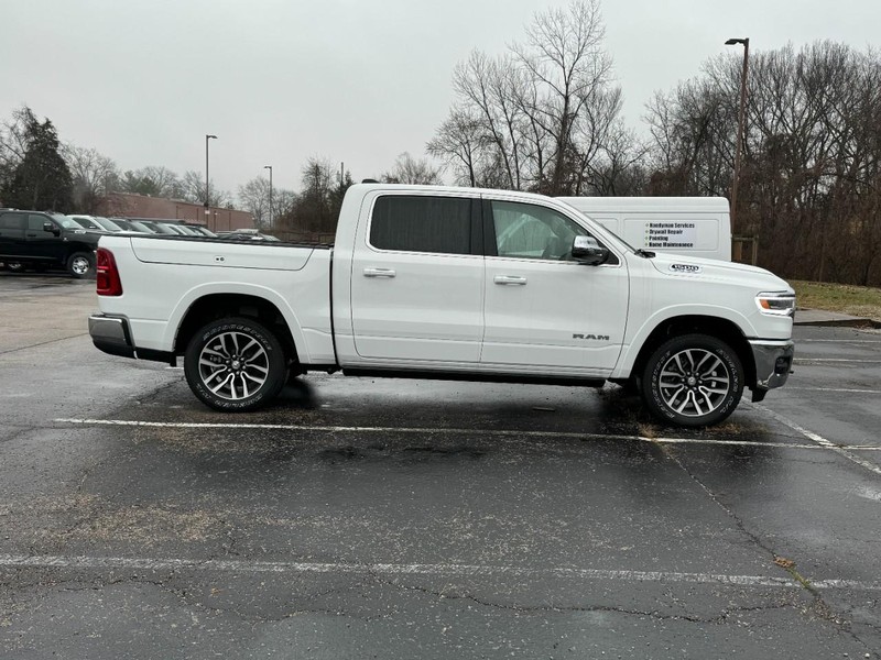 Ram 1500 Vehicle Image 02