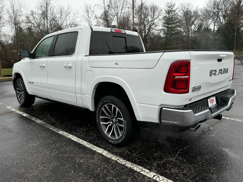 Ram 1500 Vehicle Image 04