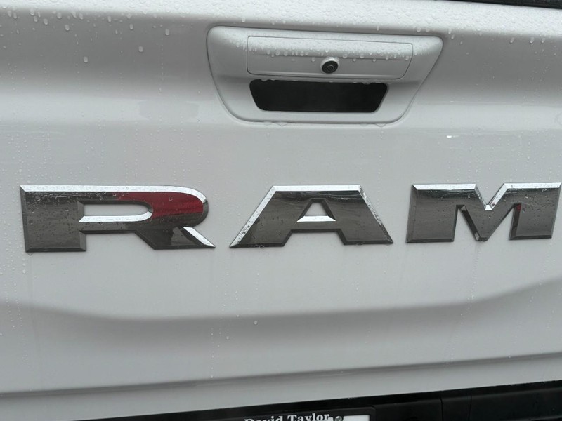 Ram 1500 Vehicle Image 16