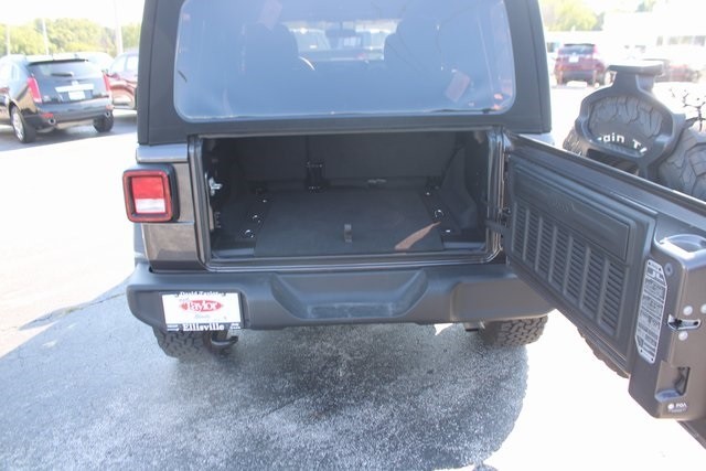 Jeep Wrangler Vehicle Image 34