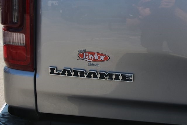 Ram 1500 Vehicle Image 22