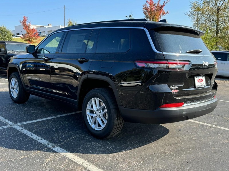 Jeep Grand Cherokee L Vehicle Image 04