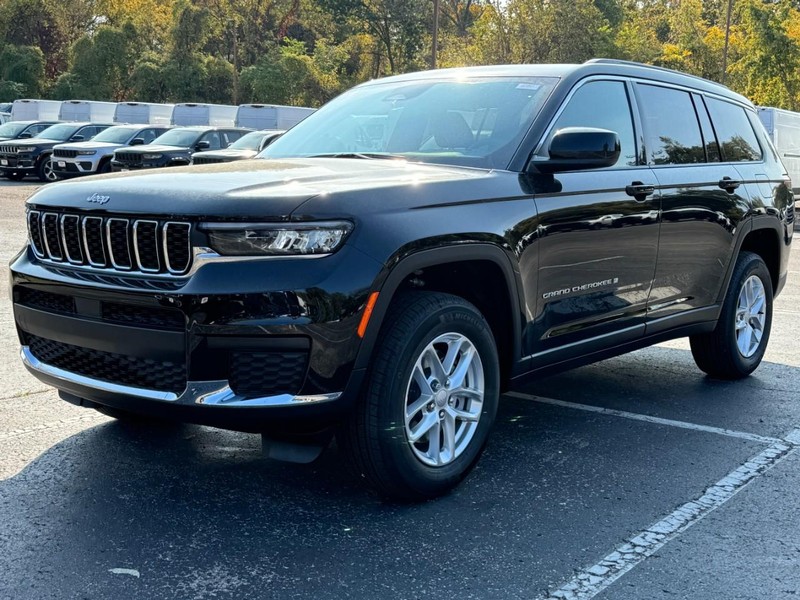 Jeep Grand Cherokee L Vehicle Image 08