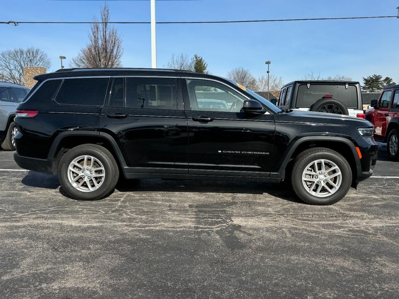 Jeep Grand Cherokee L Vehicle Image 02