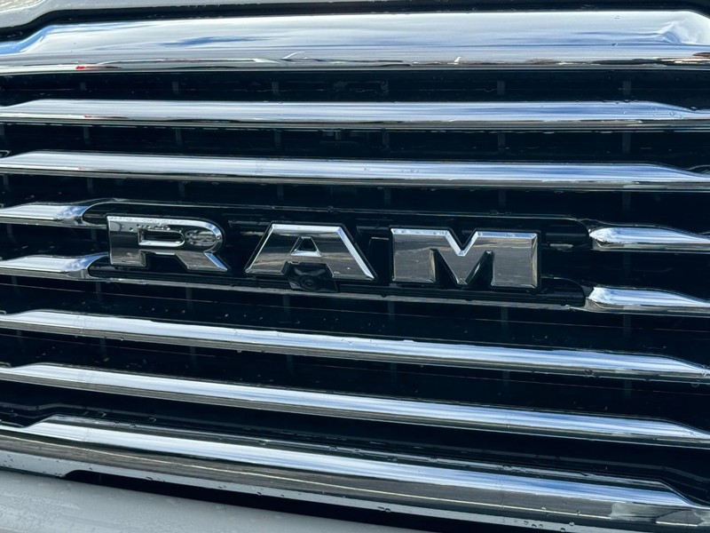 Ram 3500 Vehicle Image 11