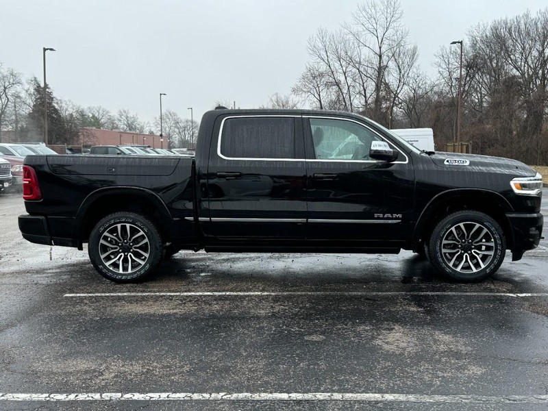 Ram 1500 Vehicle Image 02