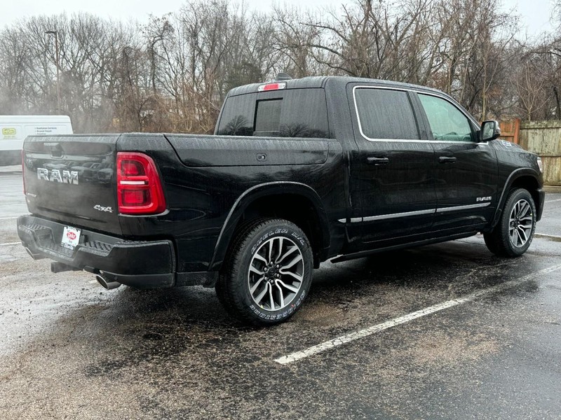 Ram 1500 Vehicle Image 03