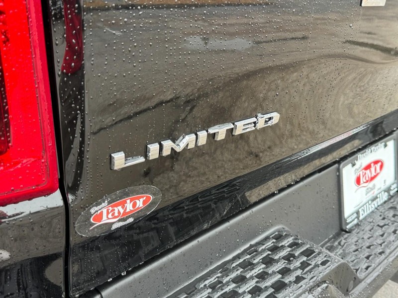 Ram 1500 Vehicle Image 14