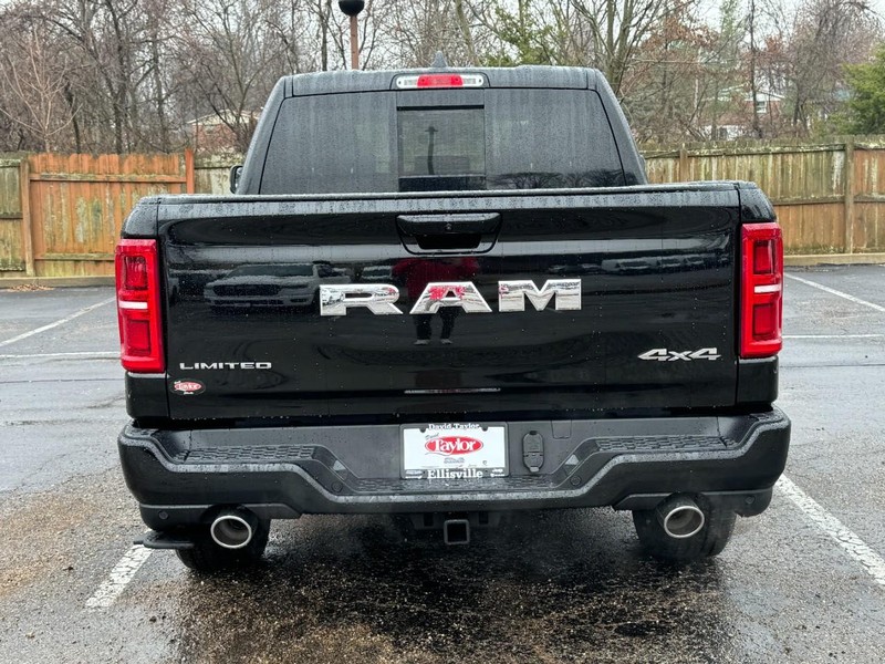 Ram 1500 Vehicle Image 17