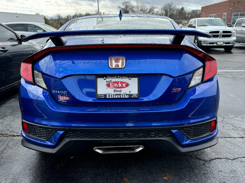 Honda Civic Si Coupe Vehicle Image 12