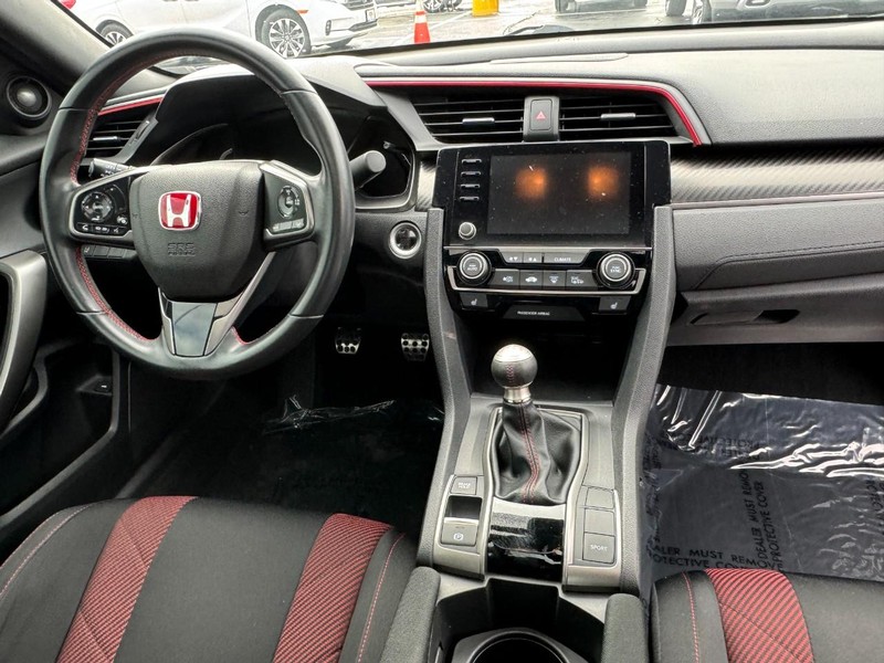 Honda Civic Si Coupe Vehicle Image 19