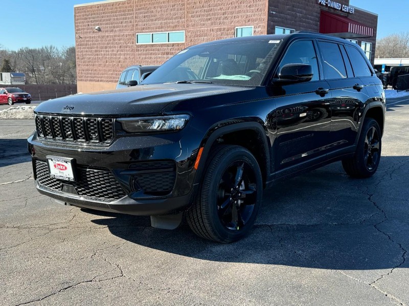 Jeep Grand Cherokee Vehicle Image 08