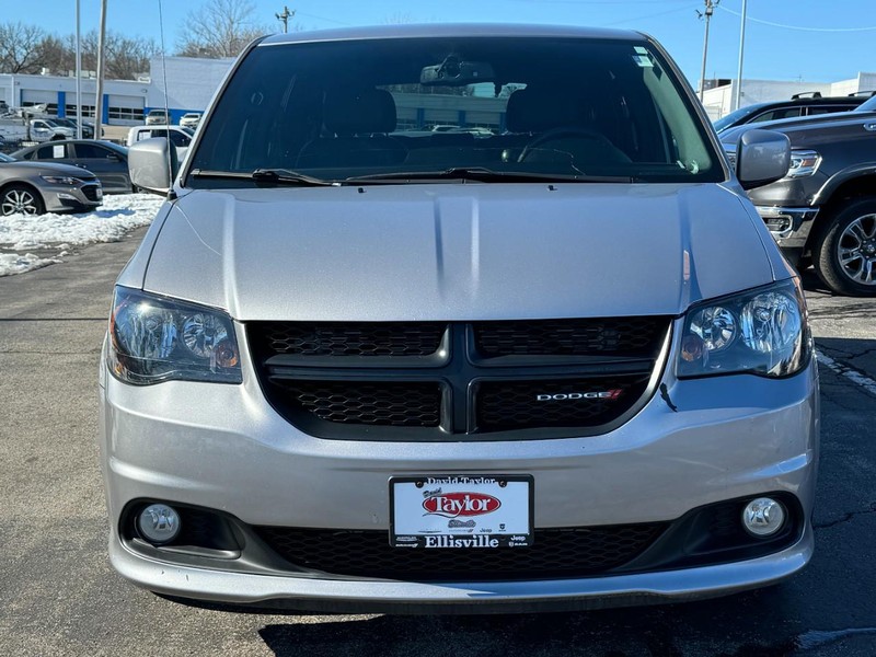 Dodge Grand Caravan Vehicle Image 09