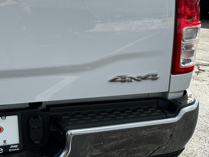 Ram 2500 Vehicle Image 16